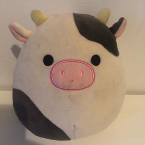 Connor the cow squishmallow 8“